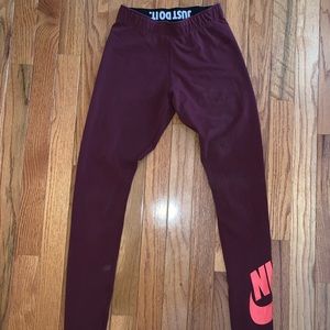 Maroon Nike leggings